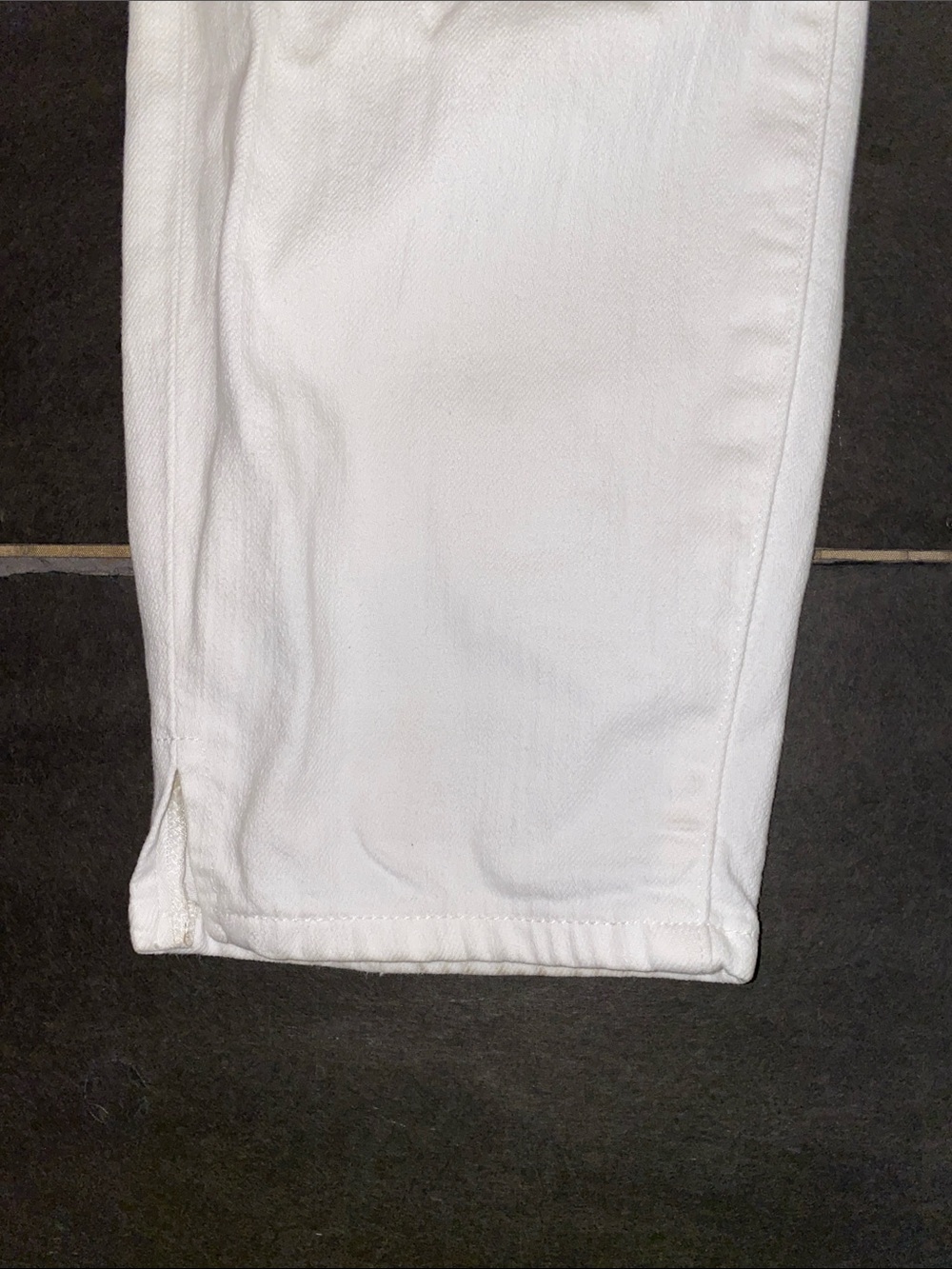 Lucky Brand Size 6/28 "Sofia Skimmer" mid-rise curvy fit cropped jeans - Picture 12 of 14